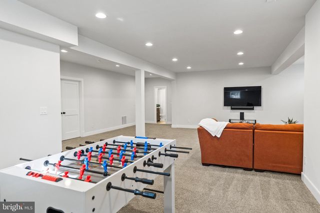 8633 FORT HUNT RD, Alexandria, VA 22308