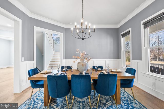 8633 FORT HUNT RD, Alexandria, VA 22308