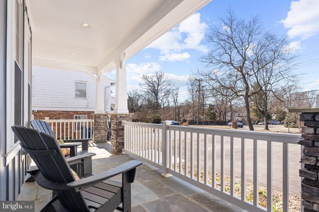 8633 FORT HUNT RD, Alexandria, VA 22308