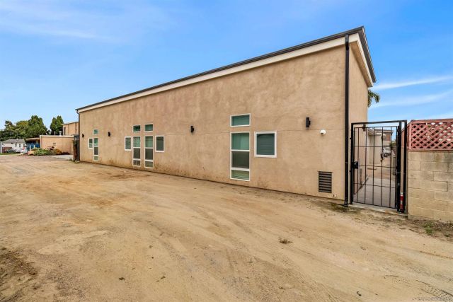 5074 Madison Ave, San Diego, CA 92115