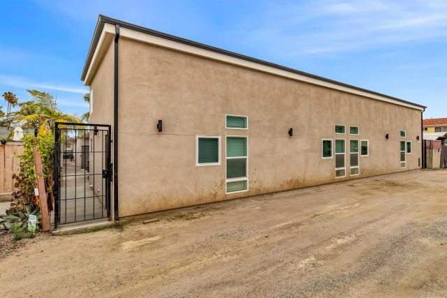 5074 Madison Ave, San Diego, CA 92115