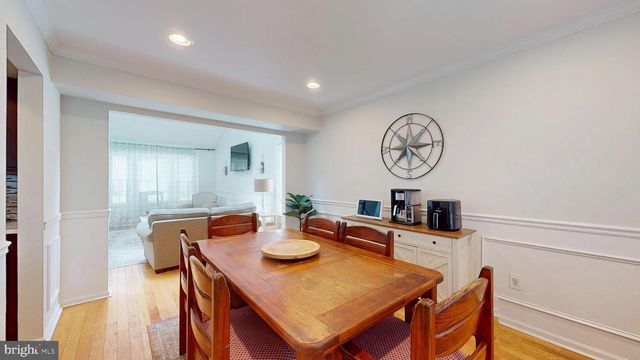 36 CHRISTOPHER MILLS DR, Mount Laurel, NJ 08054