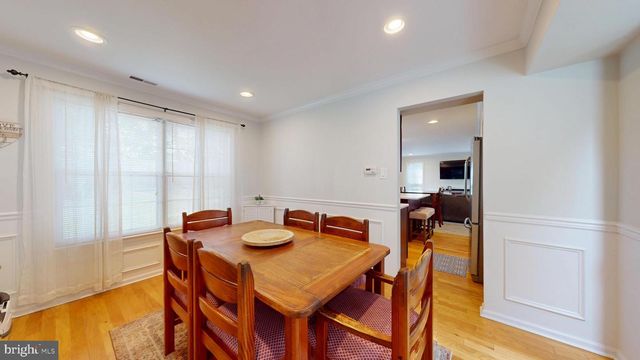 36 CHRISTOPHER MILLS DR, Mount Laurel, NJ 08054