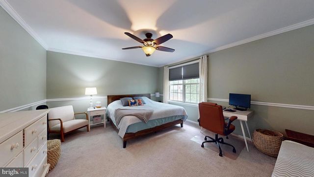 36 CHRISTOPHER MILLS DR, Mount Laurel, NJ 08054