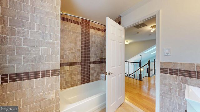 36 CHRISTOPHER MILLS DR, Mount Laurel, NJ 08054
