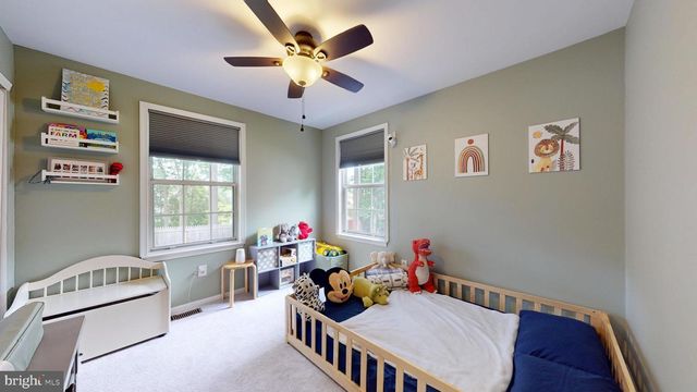 36 CHRISTOPHER MILLS DR, Mount Laurel, NJ 08054