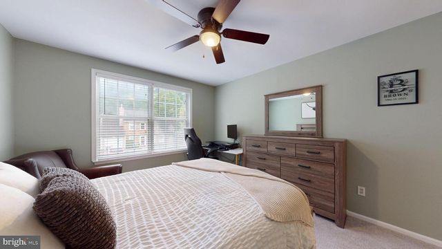 36 CHRISTOPHER MILLS DR, Mount Laurel, NJ 08054