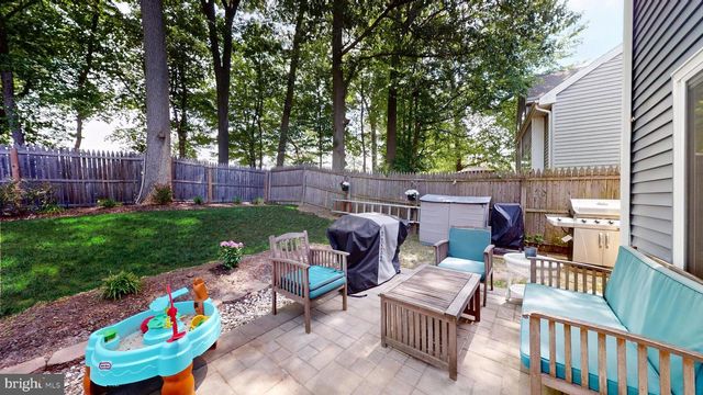 36 CHRISTOPHER MILLS DR, Mount Laurel, NJ 08054