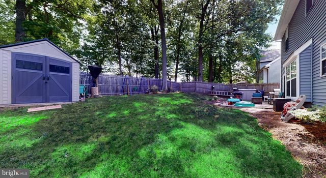 36 CHRISTOPHER MILLS DR, Mount Laurel, NJ 08054