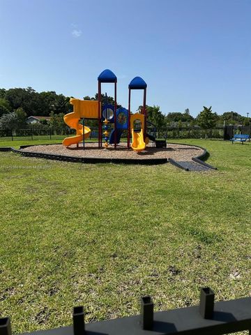 12221 NW 23rd Pl, Miami, FL 33167