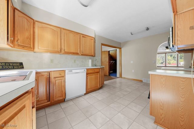 1702 Far View Road, Akron, OH 44312