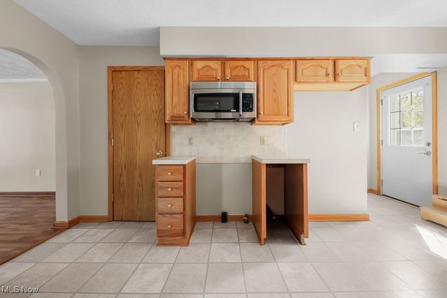 1702 Far View Road, Akron, OH 44312