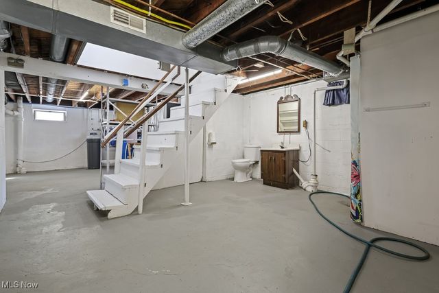 1702 Far View Road, Akron, OH 44312