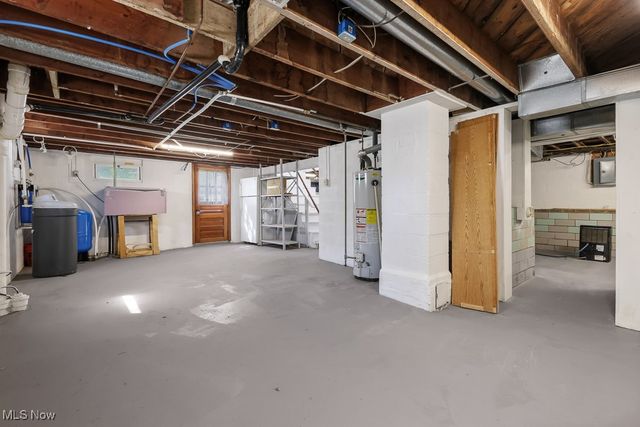 1702 Far View Road, Akron, OH 44312