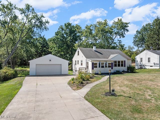 1702 Far View Road, Akron, OH 44312