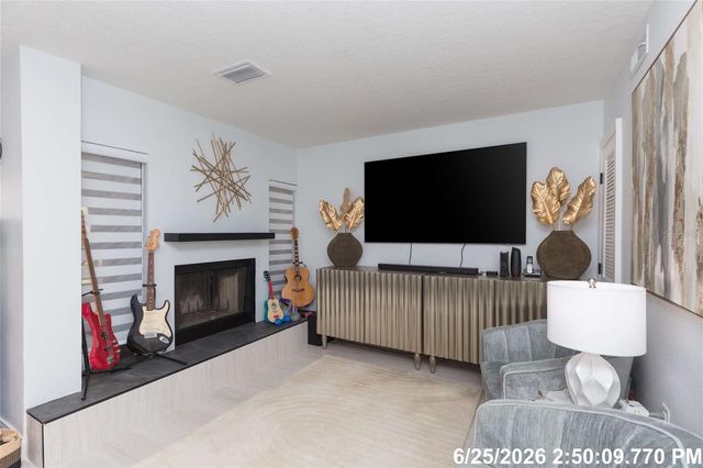 4207 FOGCUTTER COURT, Tampa, FL 33615