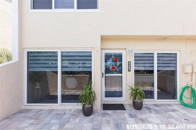 4207 FOGCUTTER COURT, Tampa, FL 33615