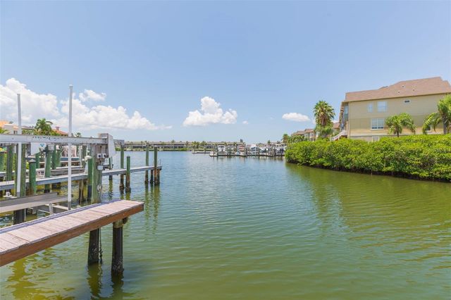 4207 FOGCUTTER COURT, Tampa, FL 33615