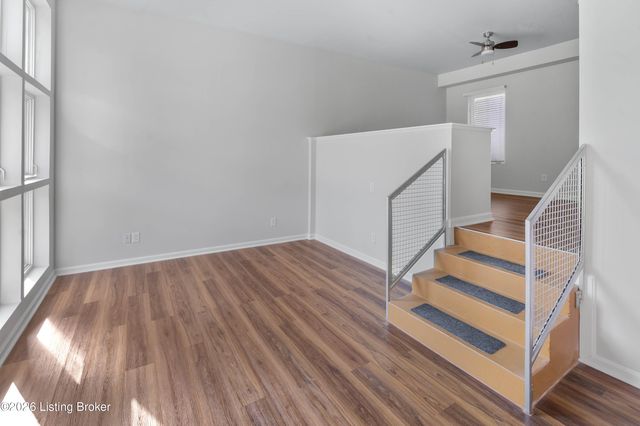 2745 Grinstead Dr APT 109, Louisville, KY 40206