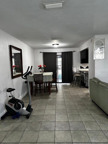 1048 WAKEFIELD CIRCLE, Deltona, FL 32725