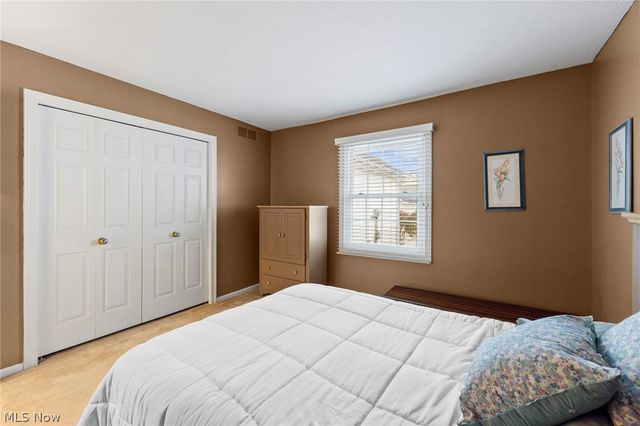 1660 Chapman Way, Broadview Heights, OH 44147