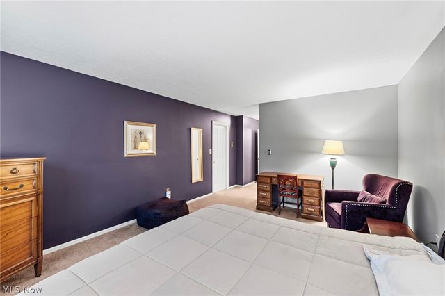 1660 Chapman Way, Broadview Heights, OH 44147