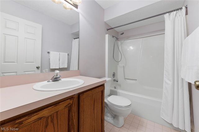 1660 Chapman Way, Broadview Heights, OH 44147