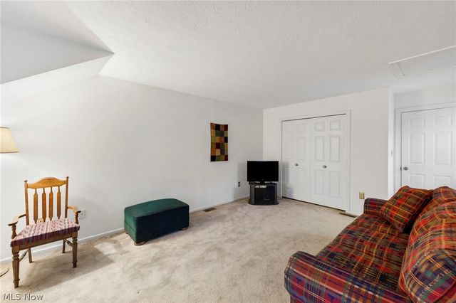 1660 Chapman Way, Broadview Heights, OH 44147