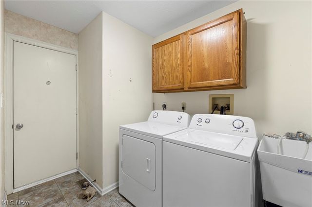 1660 Chapman Way, Broadview Heights, OH 44147