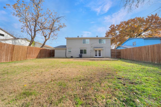 9227 Pinewood Drive, Dallas, TX 75243