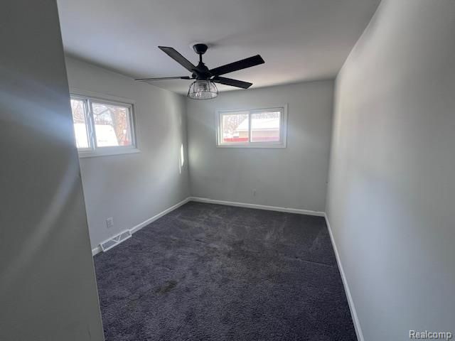 33 E Yale Avenue, Pontiac, MI 48340