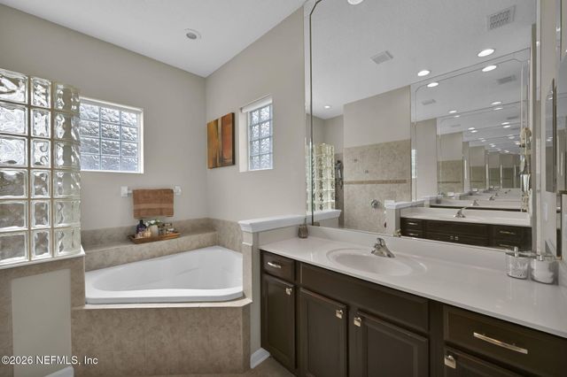 6191 WHITE TIP Road, Jacksonville, FL 32258