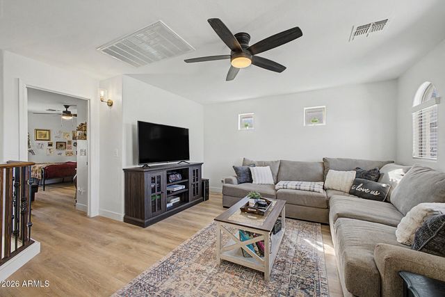 2541 E RIDGE CREEK Road, Phoenix, AZ 85024