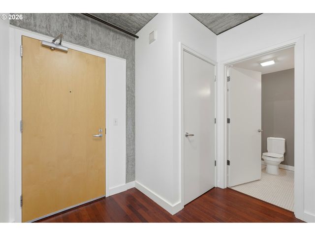 1926 W BURNSIDE St 1406, Portland, OR 97209