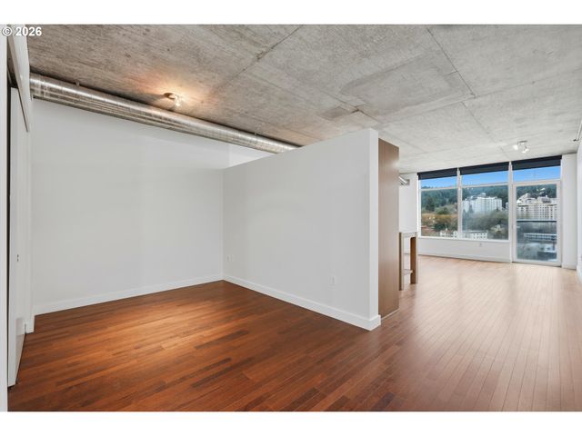 1926 W BURNSIDE St 1406, Portland, OR 97209