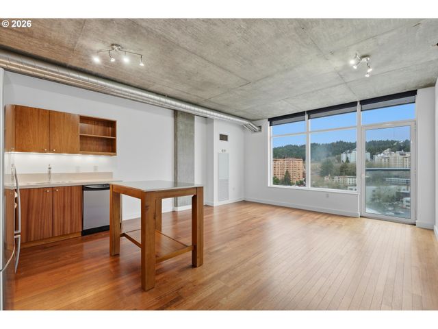 1926 W BURNSIDE St 1406, Portland, OR 97209