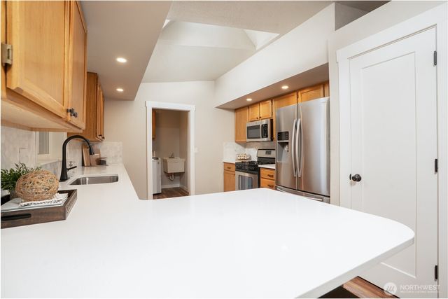 3617 Stikes Loop SE, Lacey, WA 98503