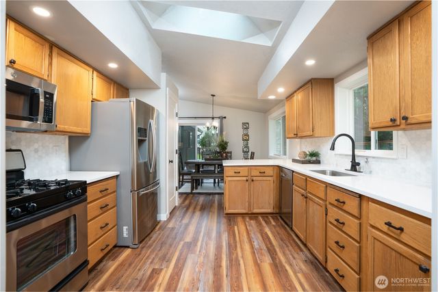 3617 Stikes Loop SE, Lacey, WA 98503