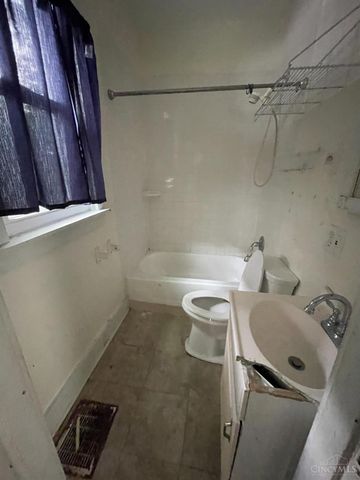 6803 E Fork Avenue, Cincinnati, OH 45227