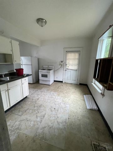 6803 E Fork Avenue, Cincinnati, OH 45227