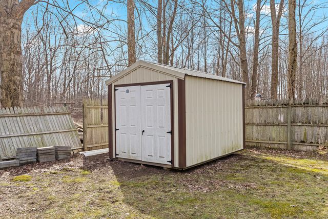 35081 Sweet Lake Drive, Gobles, MI 49055