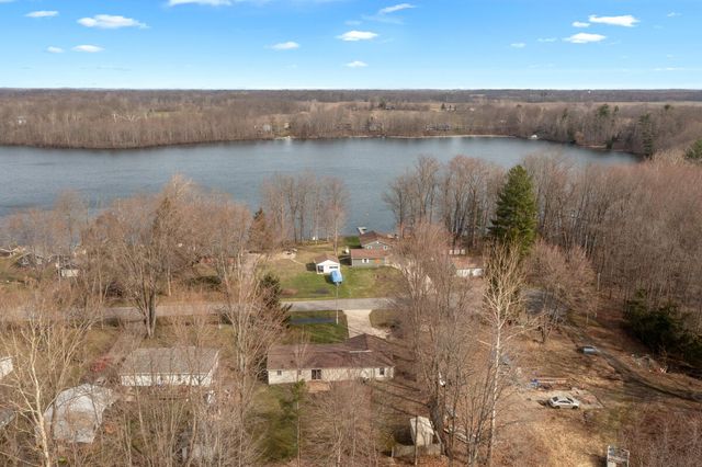 35081 Sweet Lake Drive, Gobles, MI 49055