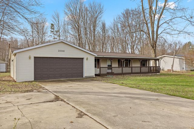35081 Sweet Lake Drive, Gobles, MI 49055