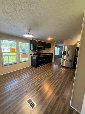 806 N Jerry Street, Raymore, MO 64083