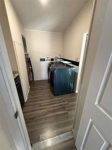 806 N Jerry Street, Raymore, MO 64083