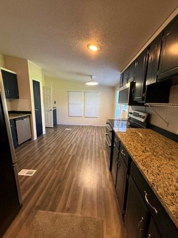 806 N Jerry Street, Raymore, MO 64083