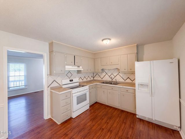 3311 Woodmere Court, Hope Mills, NC 28348