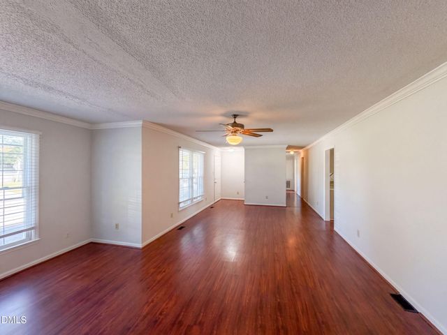3311 Woodmere Court, Hope Mills, NC 28348