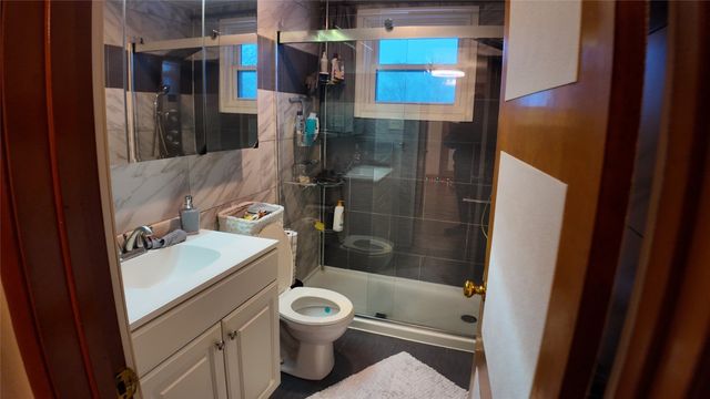 1574 WEST 41ST Street, Erie, PA 16509