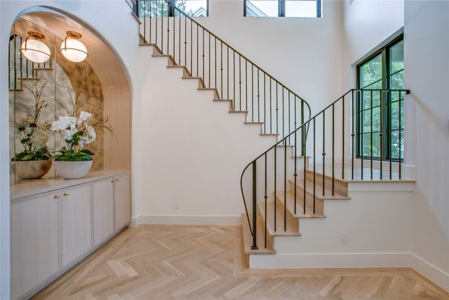 6943 Coronado Avenue, Dallas, TX 75214